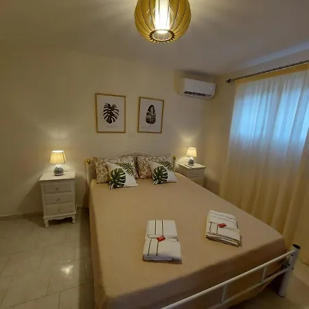 Mandola * Αργοστόλι