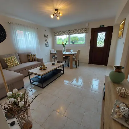 Mandola Αργοστόλι