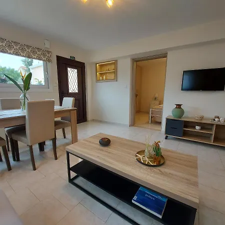 Mandola * Αργοστόλι